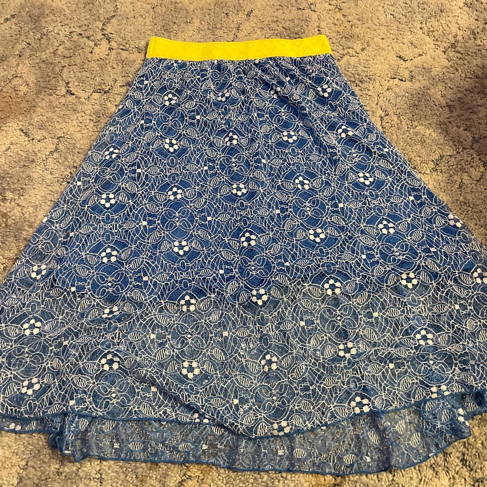 Lace midi skirt